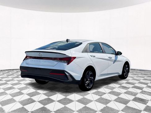 Used 2026 Hyundai Elantra Sport FWD image 9