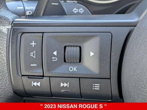 Used 2023 Nissan Rogue S AWD/4WD image 19