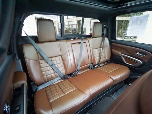 Used 2021 Nissan Titan Platinum Reserve w/ Moonroof Package image 39