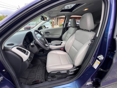 Used 2017 Honda HR-V EX-L image 7