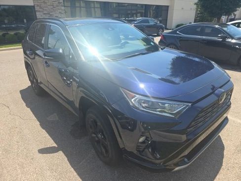 Used 2021 Toyota RAV4 XSE AWD/4WD image 4