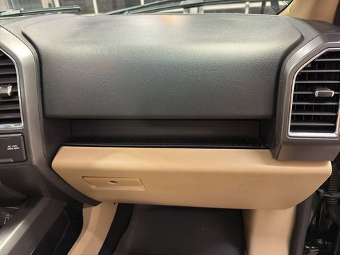 Used 2016 Ford F150 XLT w/ Equipment Group 302A Luxury image 24