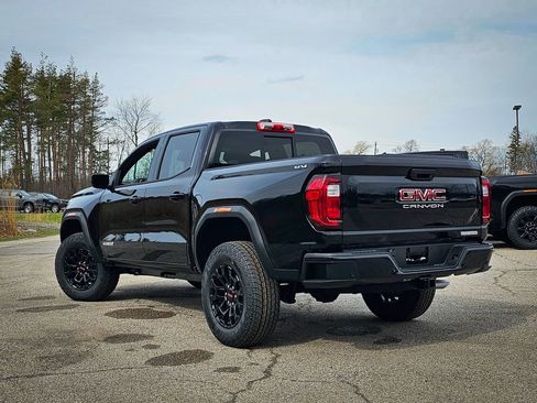 New 2026 GMC Canyon Elevation image 7
