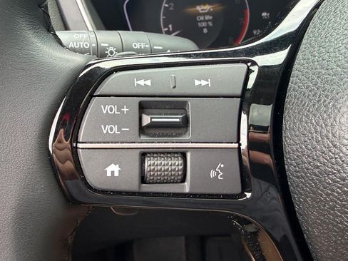 Used 2025 Honda Pilot Touring image 21