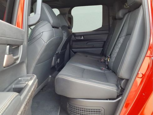 Used 2025 Toyota Tacoma Limited AWD/4WD image 18