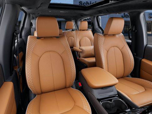 New 2026 Chrysler Pacifica Pinnacle FWD image 46