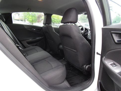 Used 2022 Chevrolet Malibu LS w/ LPO, Floor Liner Package FWD image 21