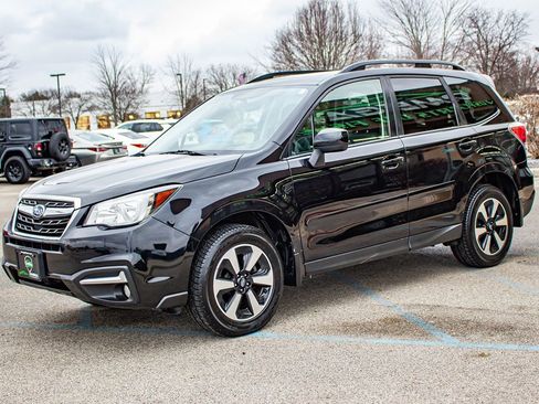 Used 2017 Subaru Forester 2.5i Premium image 4
