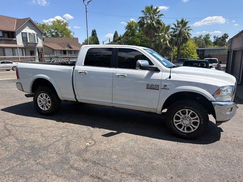 Used 2018 RAM 2500 Laramie AWD/4WD image 6