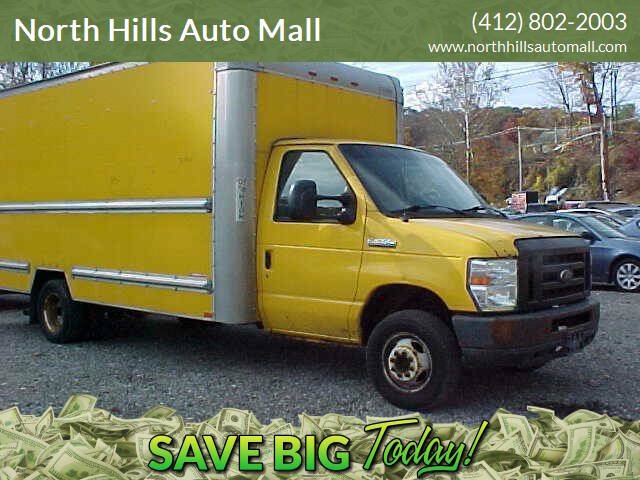 Used 2012 Ford E-350 and Econoline 350 Super Duty w/ Payload Pkg RWD image 1