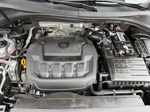 Used 2022 Volkswagen Tiguan SE FWD image 13