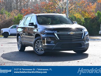 Used 2023 Chevrolet Traverse LT