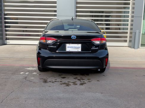 Used 2023 Toyota Corolla LE image 20