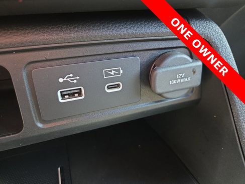 Used 2025 Honda Pilot Black Edition image 22