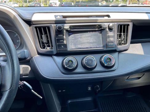 Used 2016 Toyota RAV4 LE FWD image 33