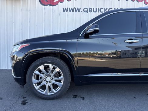 Used 2018 Chevrolet Traverse Premier w/ Driver Confidence II Package image 2