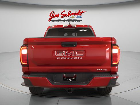 Used 2025 GMC Canyon AT4 w/ Technology Plus Package AWD/4WD image 5