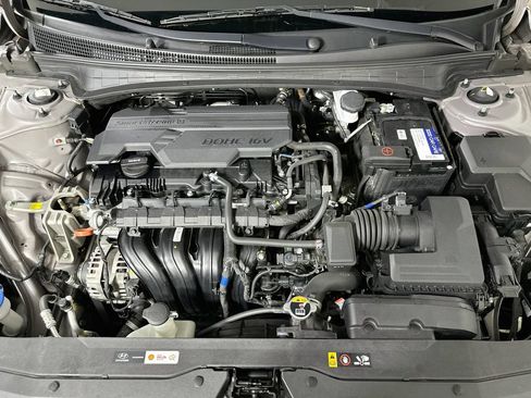 Used 2023 Hyundai Elantra SEL FWD image 10