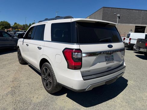 Used 2019 Ford Expedition Limited w/ Special Edition Package AWD/4WD image 3