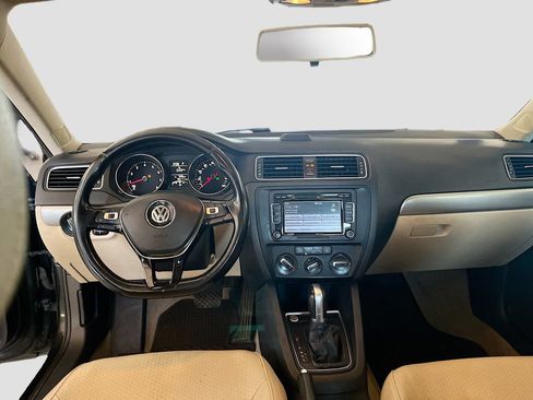 Used 2015 Volkswagen Jetta SE FWD image 22