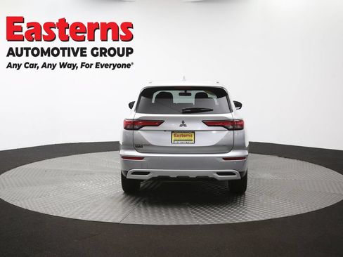 Used 2024 Mitsubishi Outlander SE FWD image 37