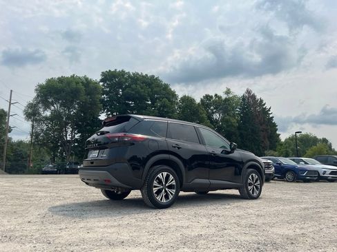 Used 2023 Nissan Rogue SV AWD/4WD image 7
