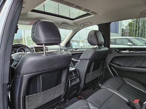 Used 2015 Mercedes-Benz GL 450 4MATIC image 16