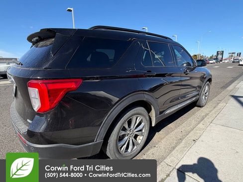 Used 2020 Ford Explorer XLT w/ Equipment Group 202A image 17