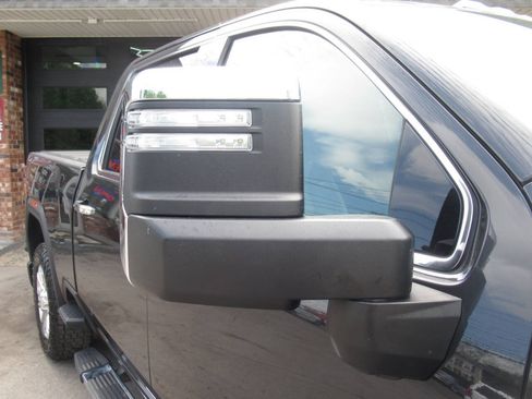 Used 2020 GMC Sierra 2500 Denali AWD/4WD image 8