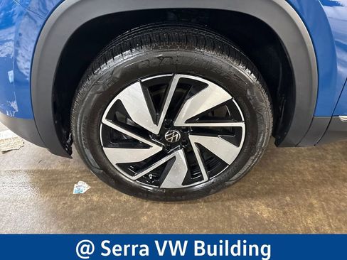 Certified 2025 Volkswagen Atlas SEL AWD/4WD image 11