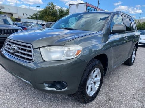Used 2010 Toyota Highlander 4WD image 3