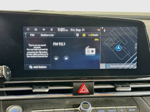 Used 2025 Hyundai Elantra SEL FWD image 21