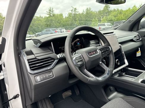 New 2025 GMC Acadia Elevation image 45