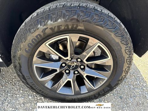 Used 2023 Chevrolet Tahoe Z71 w/ Luxury Package AWD/4WD image 41