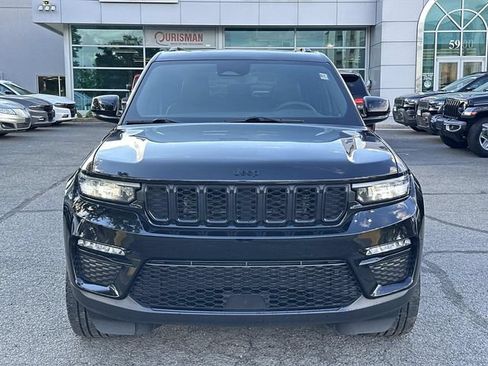 Used 2024 Jeep Grand Cherokee Limited w/ Black Appearance Package AWD/4WD image 7