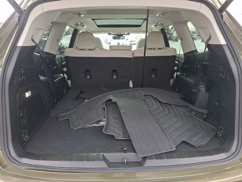Used 2025 Subaru Ascent Limited image 28