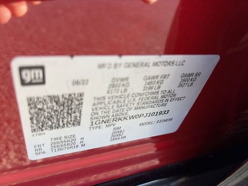Used 2023 Chevrolet Traverse Premier w/ Redline Edition FWD image 33