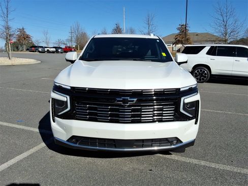 Certified 2025 Chevrolet Tahoe High Country image 2