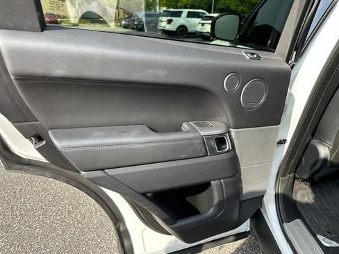 Used 2018 Land Rover Range Rover Sport Supercharged AWD/4WD image 10