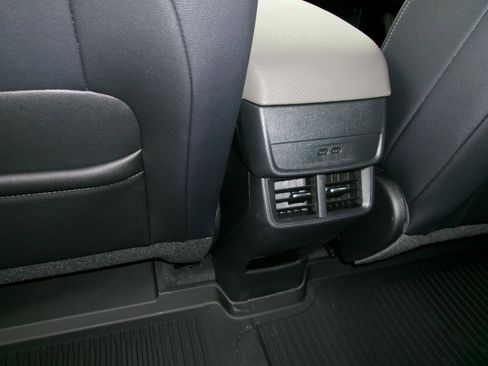 New 2026 Chevrolet Equinox LT w/ Convenience Package II FWD image 13