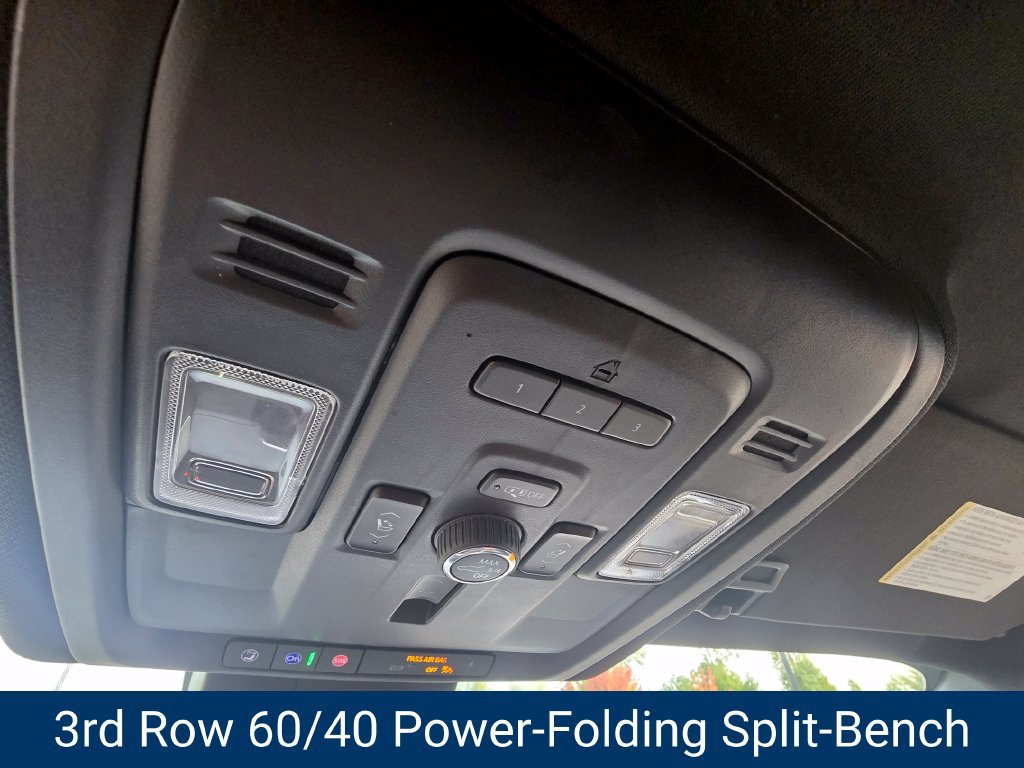 Certified 2023 Chevrolet Suburban Premier RWD image 36