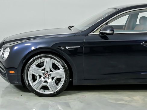 Used 2015 Bentley Flying Spur V8 image 7
