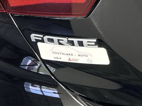 Certified 2024 Kia Forte LXS w/ LXS Technology Package FWD image 26