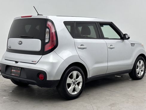 Used 2017 Kia Soul FWD image 7