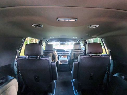 Used 2022 Cadillac Escalade ESV Luxury RWD image 14