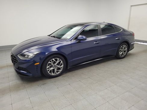 Used 2021 Hyundai Sonata SEL w/ Convenience Package image 2
