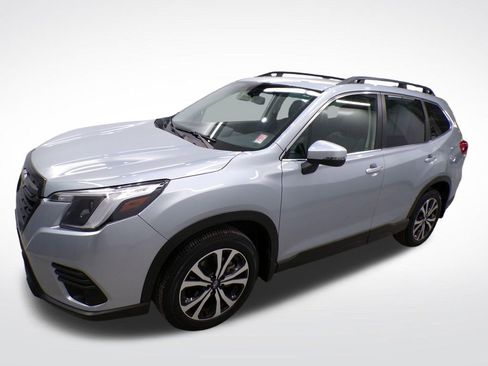 Used 2022 Subaru Forester Limited AWD/4WD image 2