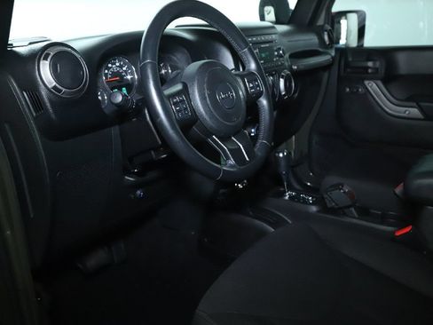 Used 2015 Jeep Wrangler Sport w/ Quick Order Package 24S AWD/4WD image 6