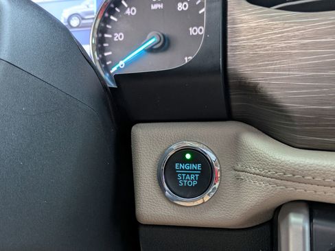 Used 2022 Ford Expedition Max Limited image 25