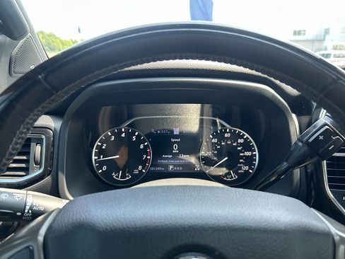 Used 2021 Nissan Titan Platinum Reserve w/ Moonroof Package AWD/4WD image 16
